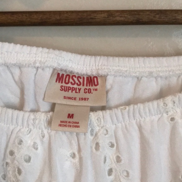 Mossimo White Ruffle Embroider Crop Top size M - Picture 7 of 8